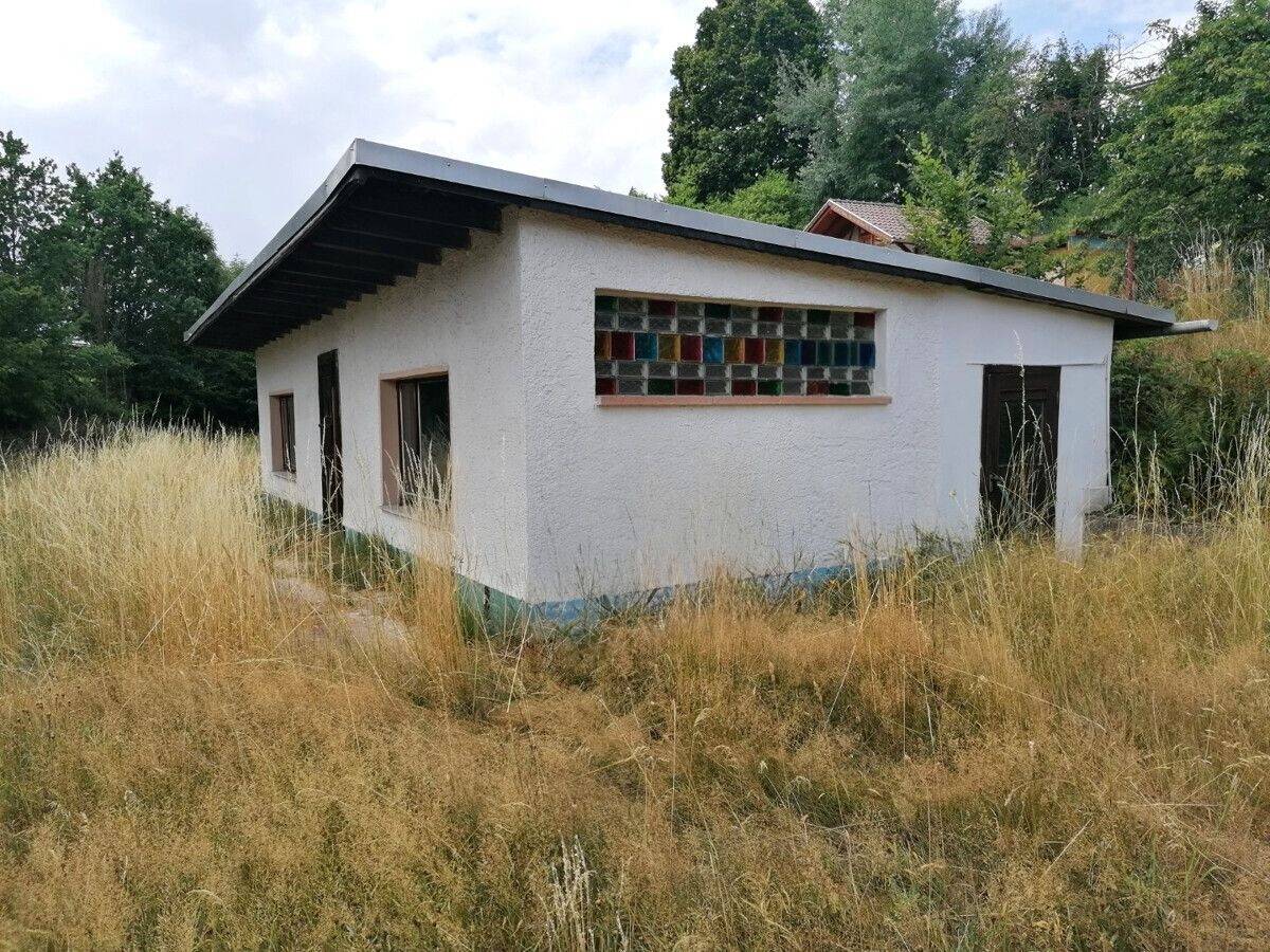 Grundstück in Sonneberg mit Hütte/Gartenlaube zu verkaufen, 96515 Sonneberg