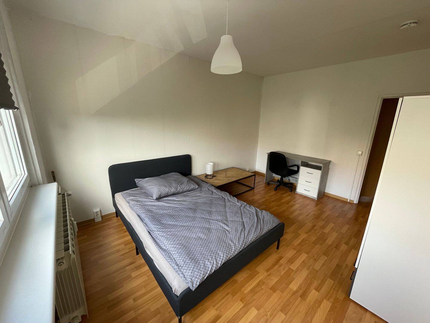 Helle vollmöblierte 3-Zimmer Dachgeschosswohnung ab 10/2026, 10315 Berlin (Lichtenberg Hohenschönhausen Friedrichsfelde Kleingartenanlage Bielefeld Kleingartenanlage Mühlenberg)