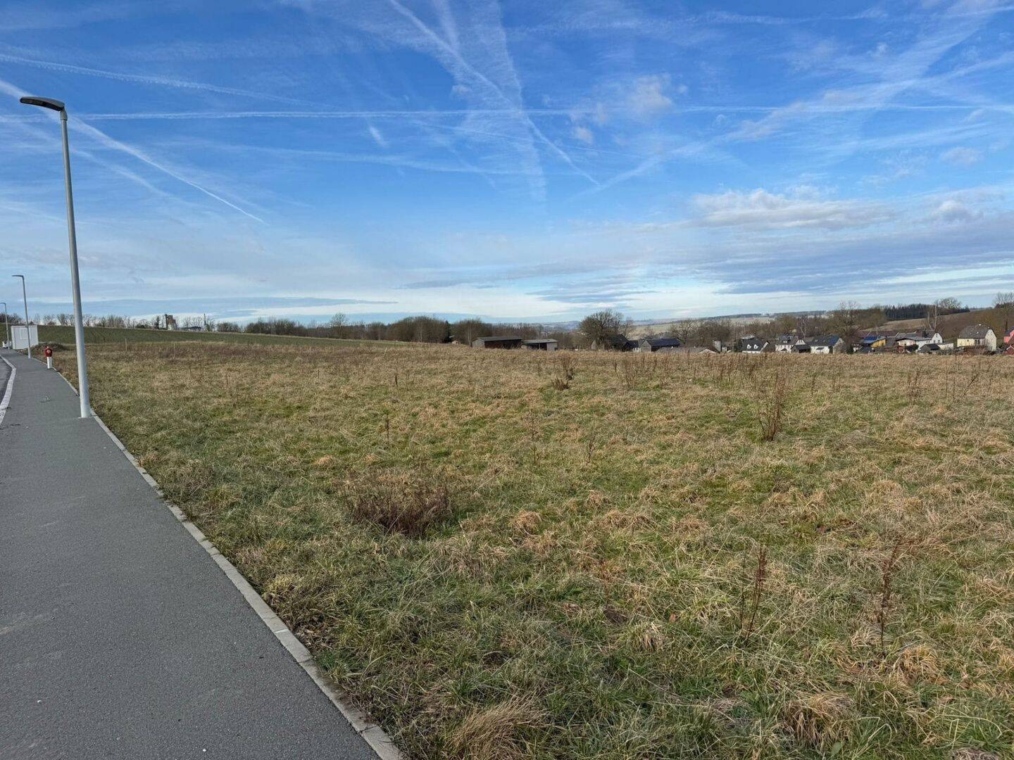 Traumhaftes Baugrundstücke in der Gemeinde Berg – Ihr zukünftiges Zuhause im idyllischen Neubaugebiet – herrlicher Blick – Grundstücksgröße 609 m², 95180 Berg