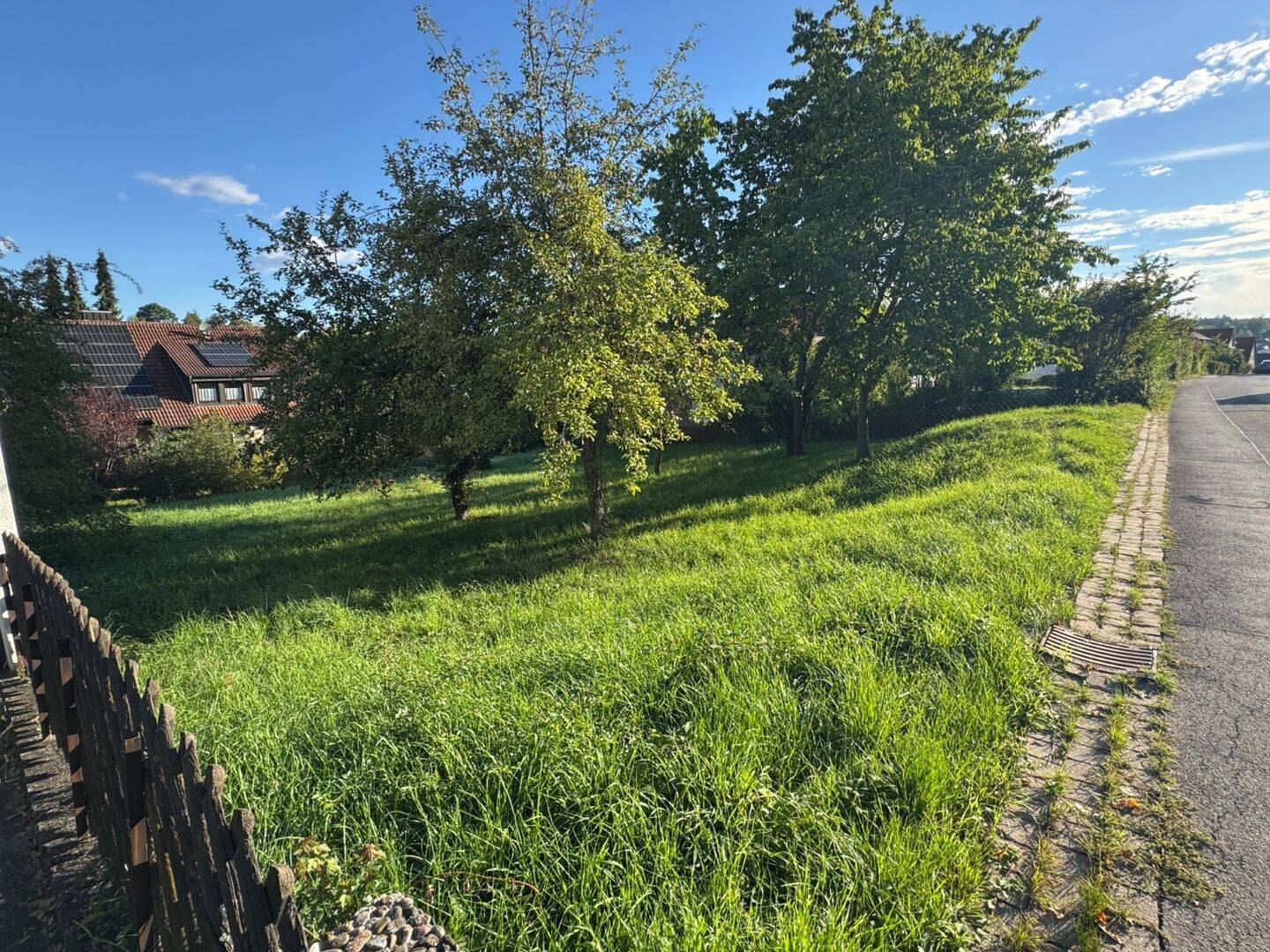 Eine seltene Gelegenheit. Wohnbaugrundstück in begehrter und naturnaher Lage von Hennenbach, 91522 Ansbach