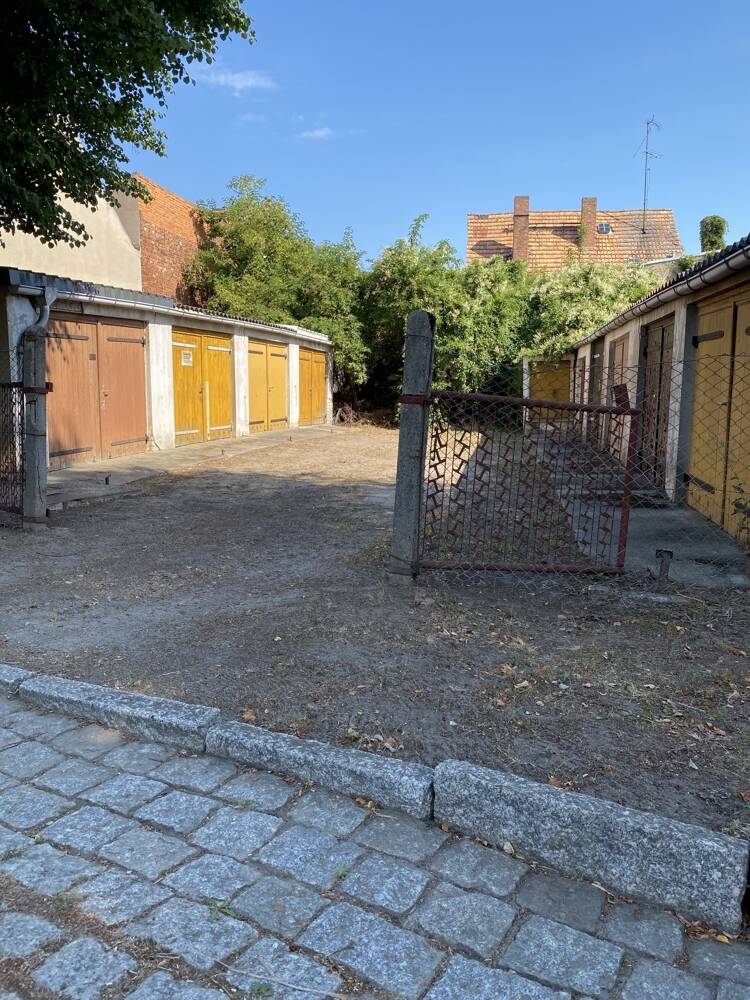 Weitläufiges Baugrundstück im Herzen von Dahme/Mark! Kaufpreis 75.000 inkl. Baudenkmal mit 160 qm Wfl., 15936 Dahme/Mark
