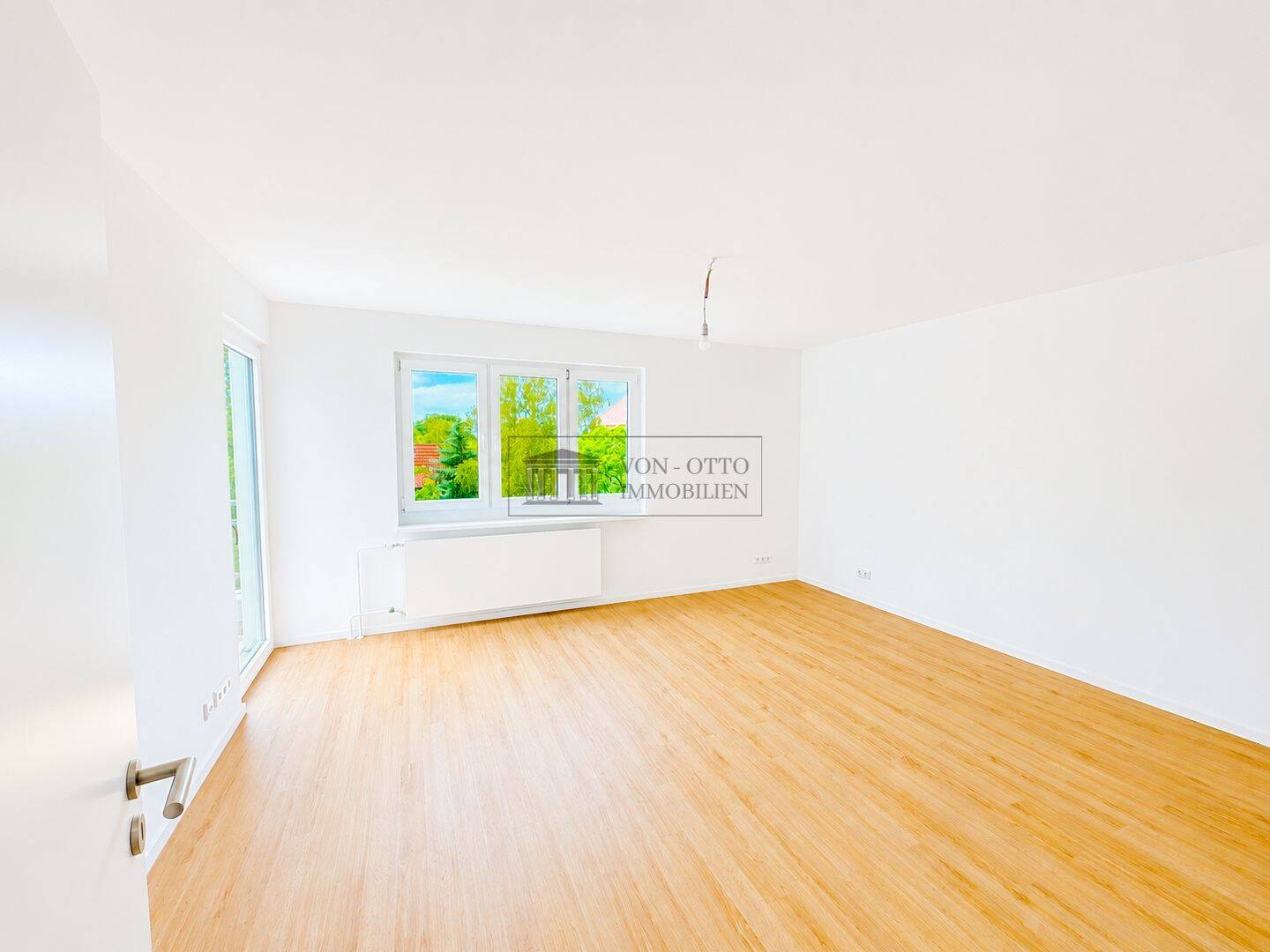 Modernisierte 2-Zimmer-Wohnung mit Balkon am Drakepark in Berlin-Lichterfelde, 12205 Berlin (Steglitz-Zehlendorf Lichterfelde)