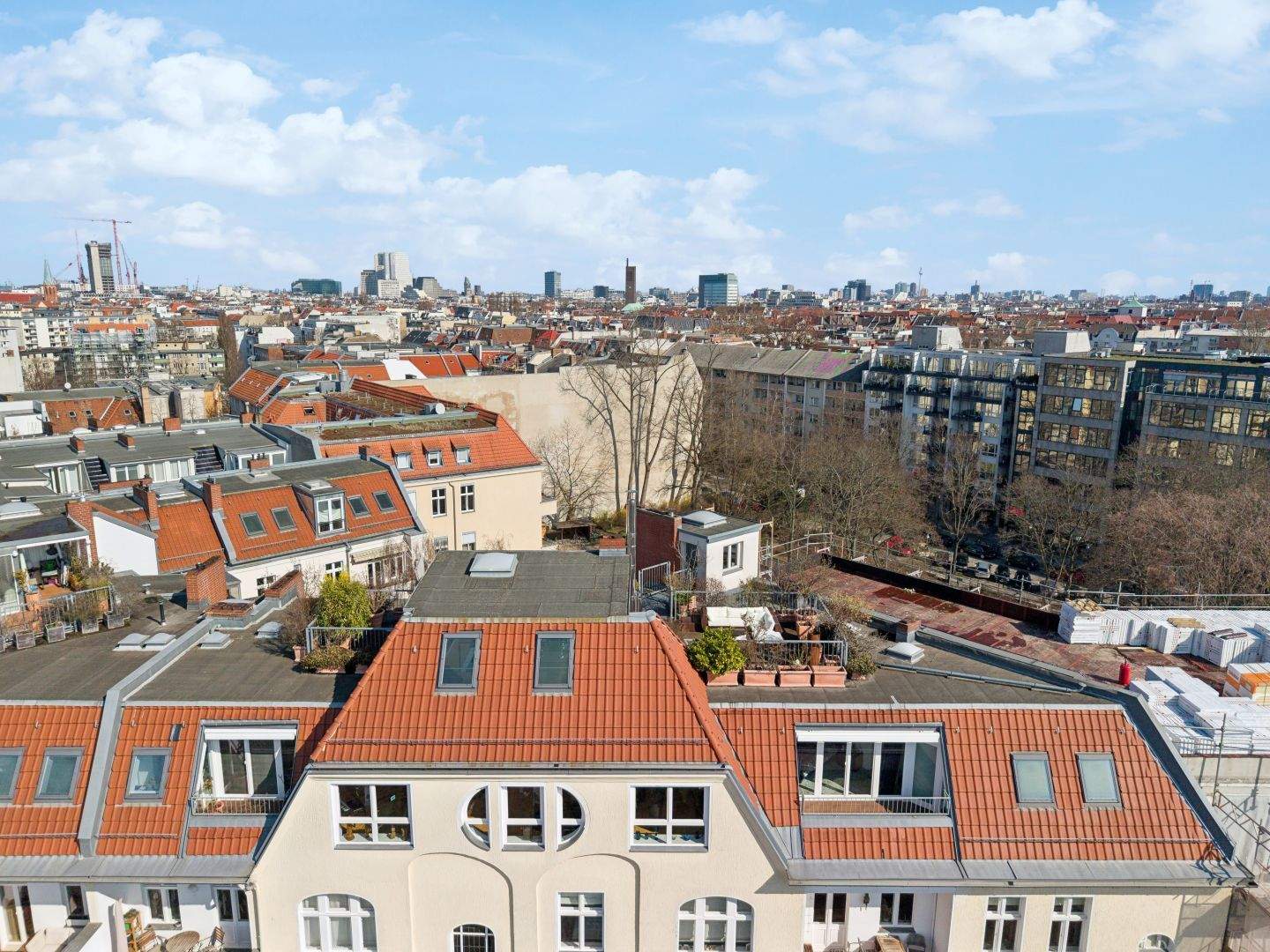Sonnendurchflutete Dachgeschossmaissonette mit großer Dachterrasse in Berlin Wilmersdorf, 10713 Berlin (Charlottenburg-Wilmersdorf Halensee Wilmersdorf)