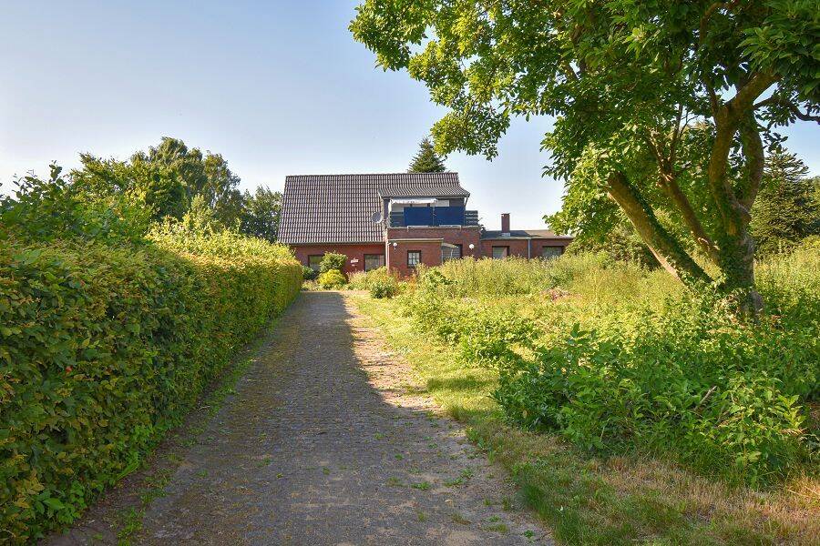 Quickborn: Idyllisches Grundstück in ruhiger Lage – sofort bebaubar!, 25451 Quickborn