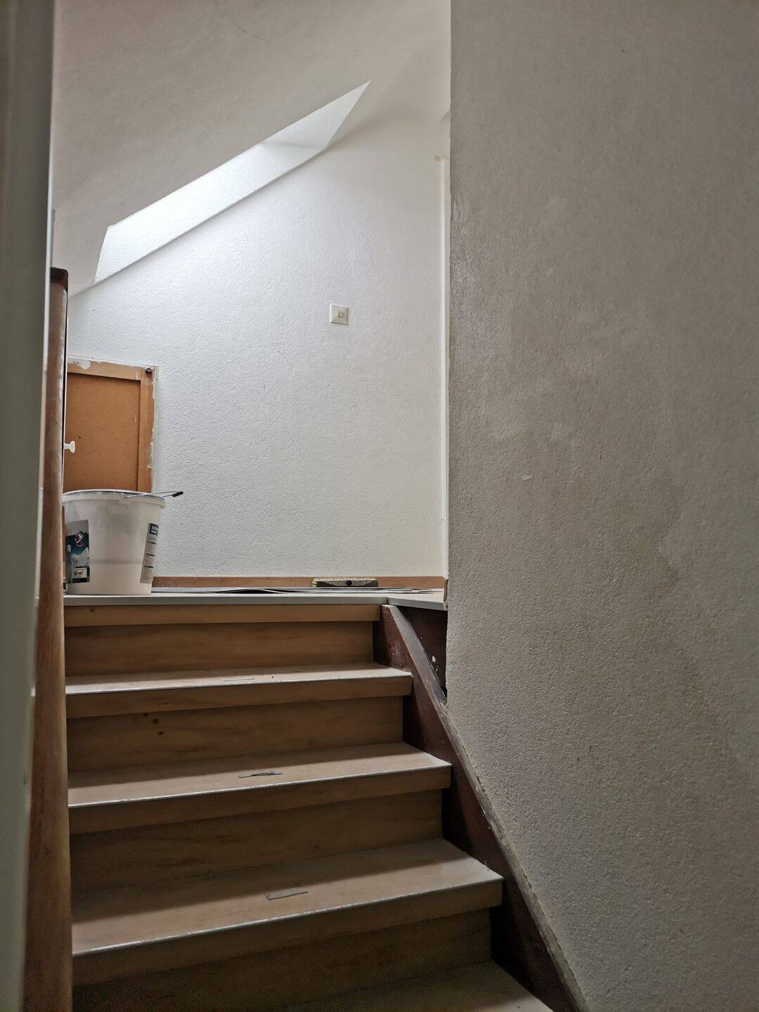 Dachgeschosswohnung 45m² WF. mit 35m² Dachterrasse, Kamin im Herzen Backnang, 71522 Backnang