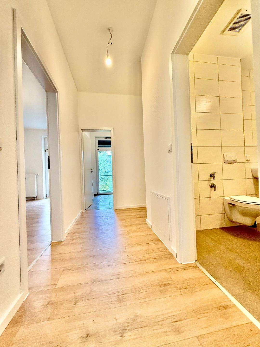 Moderne 3-Zimmer-Wohnung mit Balkon in Chemnitz Sonnenberg, 9130 Chemnitz (Hilbersdorf Sonnenberg Yorckgebiet Zentrum)