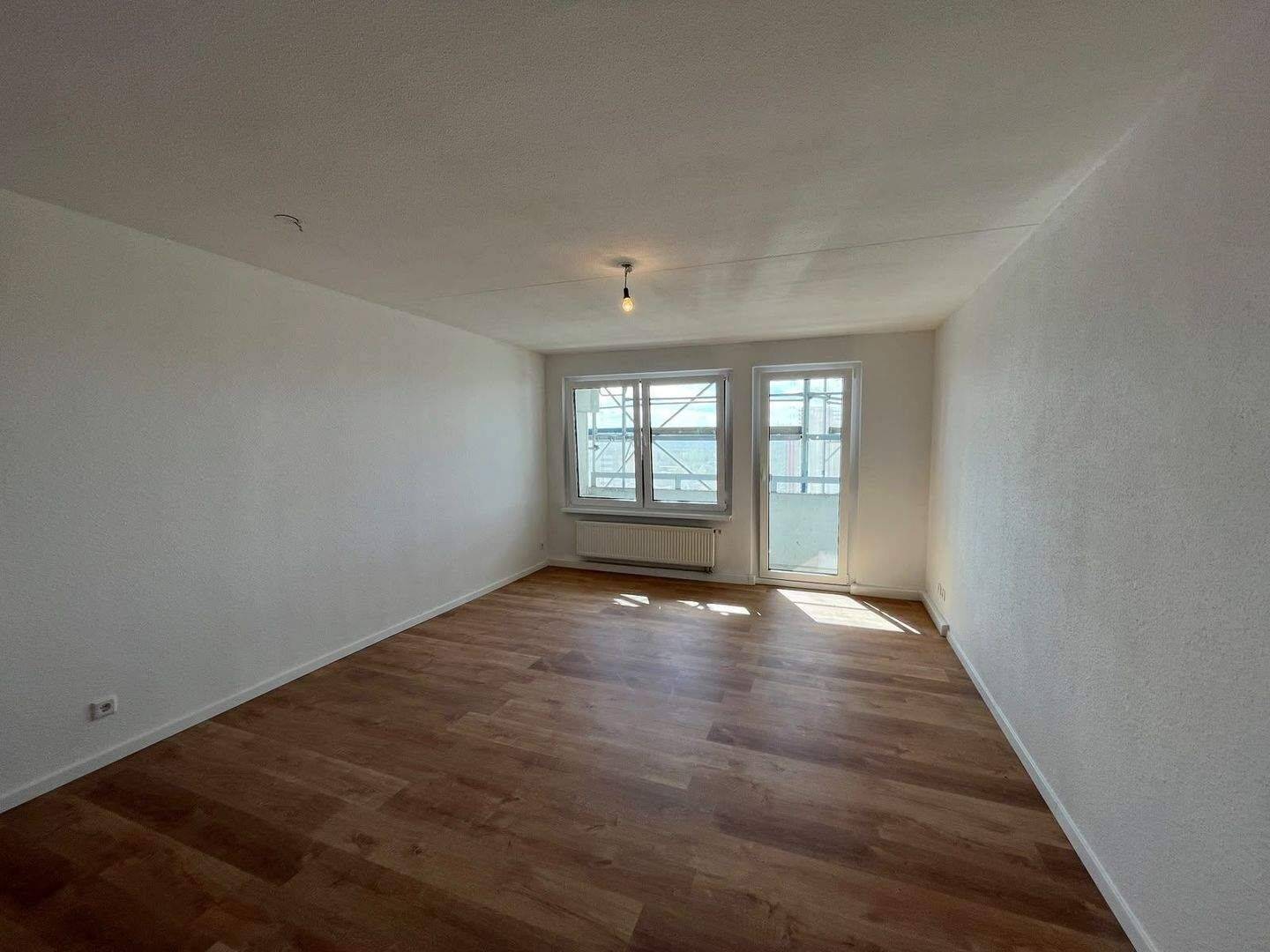 Moderne 2-Zimmer-Wohnung mit Balkon in Köln-Chorweiler 17/4, 50765 Köln (Chorweiler Blumenberg Esch Esch/Auweiler Volkhoven/Weiler)