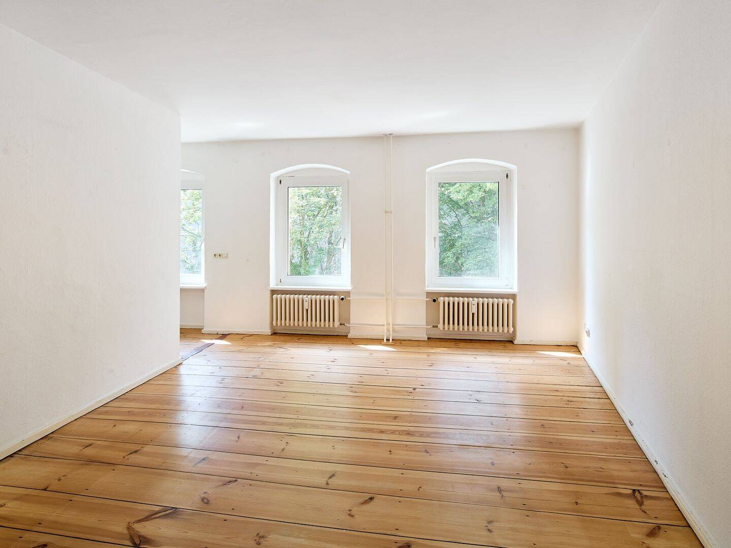 Kompakte Altbauwohnung mit klassischem Dielenboden nahe der Spree, 10997 Berlin (Friedrichshain-Kreuzberg Kreuzberg)
