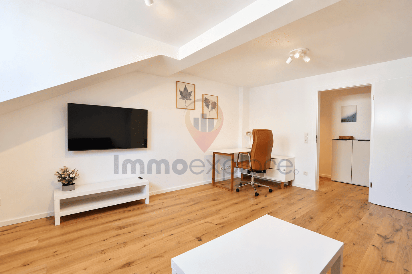 Gemeinsam einziehen | Möblierte 3-Zimmer-Wohnung in Top-Lage, 60325 Frankfurt am Main (Bockenheim Gallus Westend-Süd)