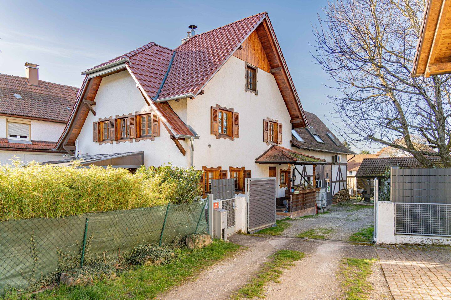 Einfamilienhaus mit Scheune und großem Garten – Ideal für die kleine Familie in Bühl, 77815 Bühl
