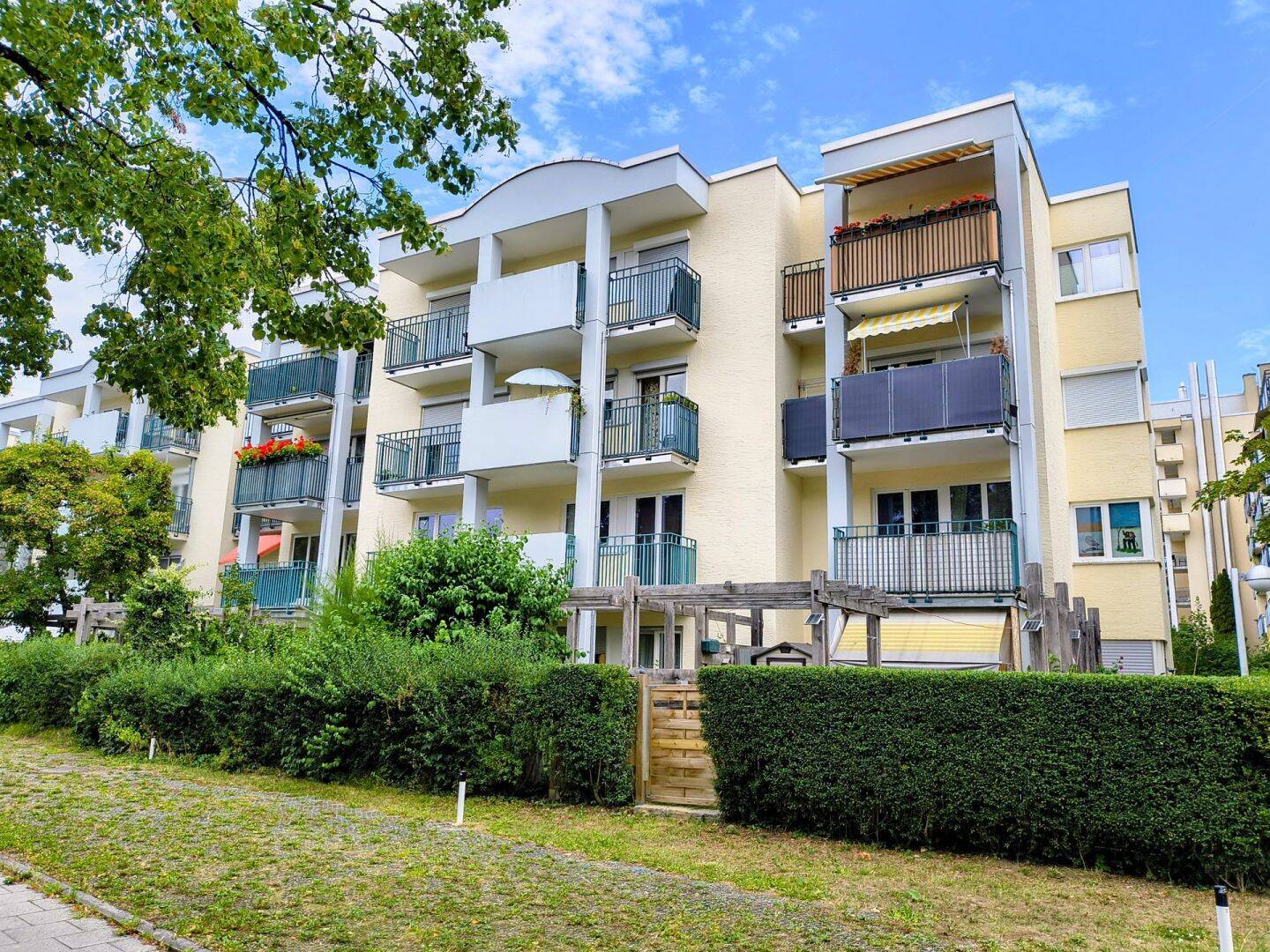 Perfekt für Familien: Ruhige 3-Zimmer-Wohnung mit Balkon – Nähe S-Bahn – Aubing am Westkreuz, 81243 München (Aubing-Lochhausen-Langwied Pasing-Obermenzing)