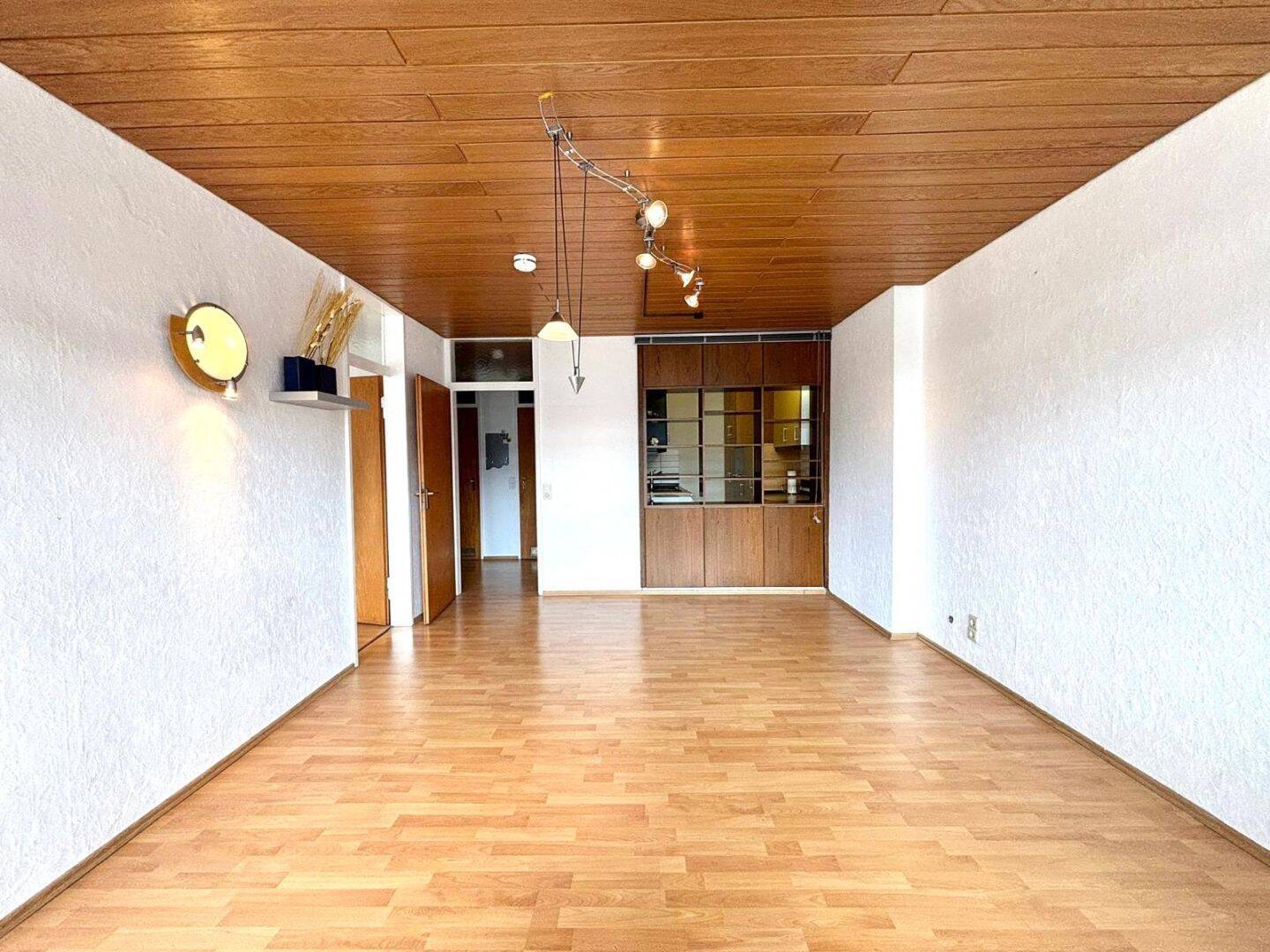 Helle 2-Zimmer-Eigentumswohnung mit Balkon und Garage zwischen Barmen und Rott, 42283 Wuppertal (Barmen)