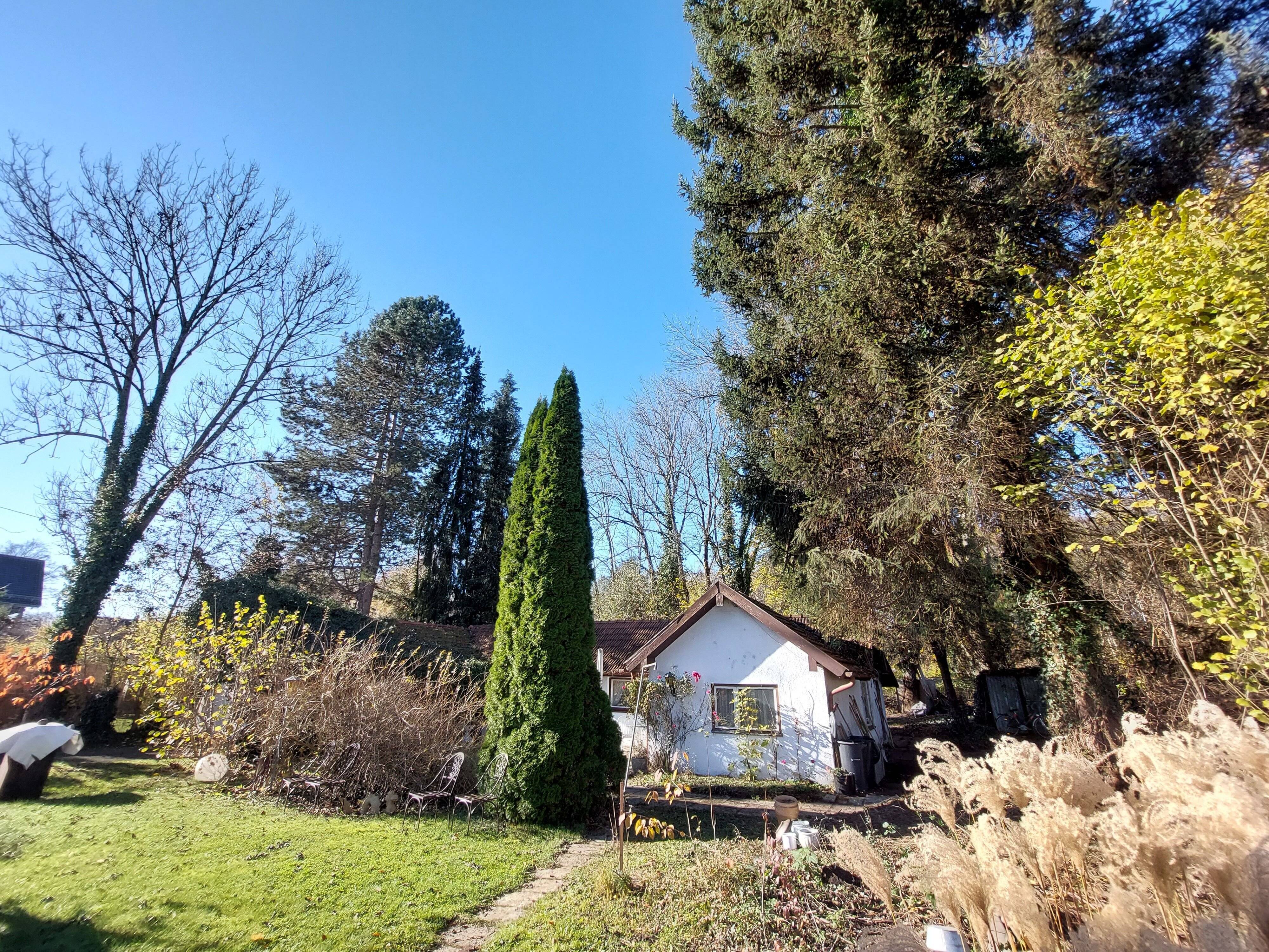 Sonniges Grundstück mit Bungalow Altbestand * Neubau 2Vollgeschosse EFH freistehend, 82131 Gauting