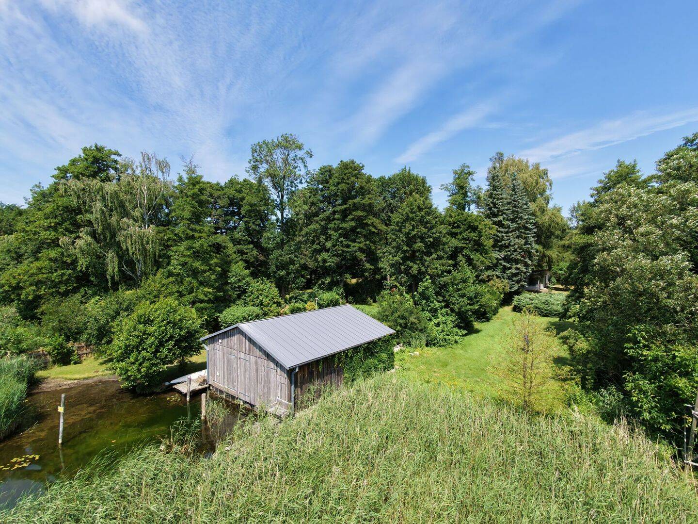 Seegrundstück in Himmelpfort –  mit 3 Fewos und Bootshaus, direkt am Stolpsee, 16798 Fürstenberg/Havel