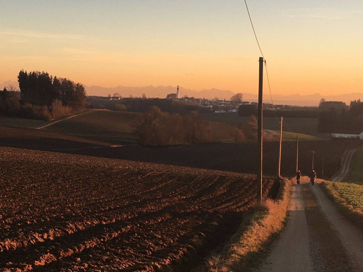 Besonderes Haus nahe München mit 2.000 m² Naturgarten, 84564 Oberbergkirchen