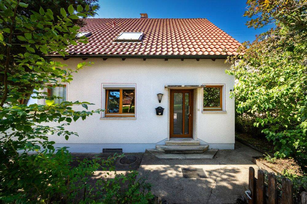 Einfamilienhaus mit Garage, sehr schöne Lage direkt in Dornstadt, sofort frei, keine Käuferprovision, 89160 Dornstadt (Himmelweiler)