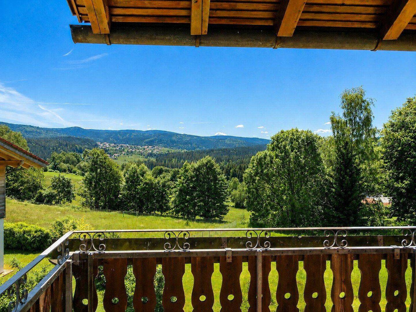 Helle 3-Zimmer-Wohnung mit Balkon und Bergblick, 94151 Mauth
