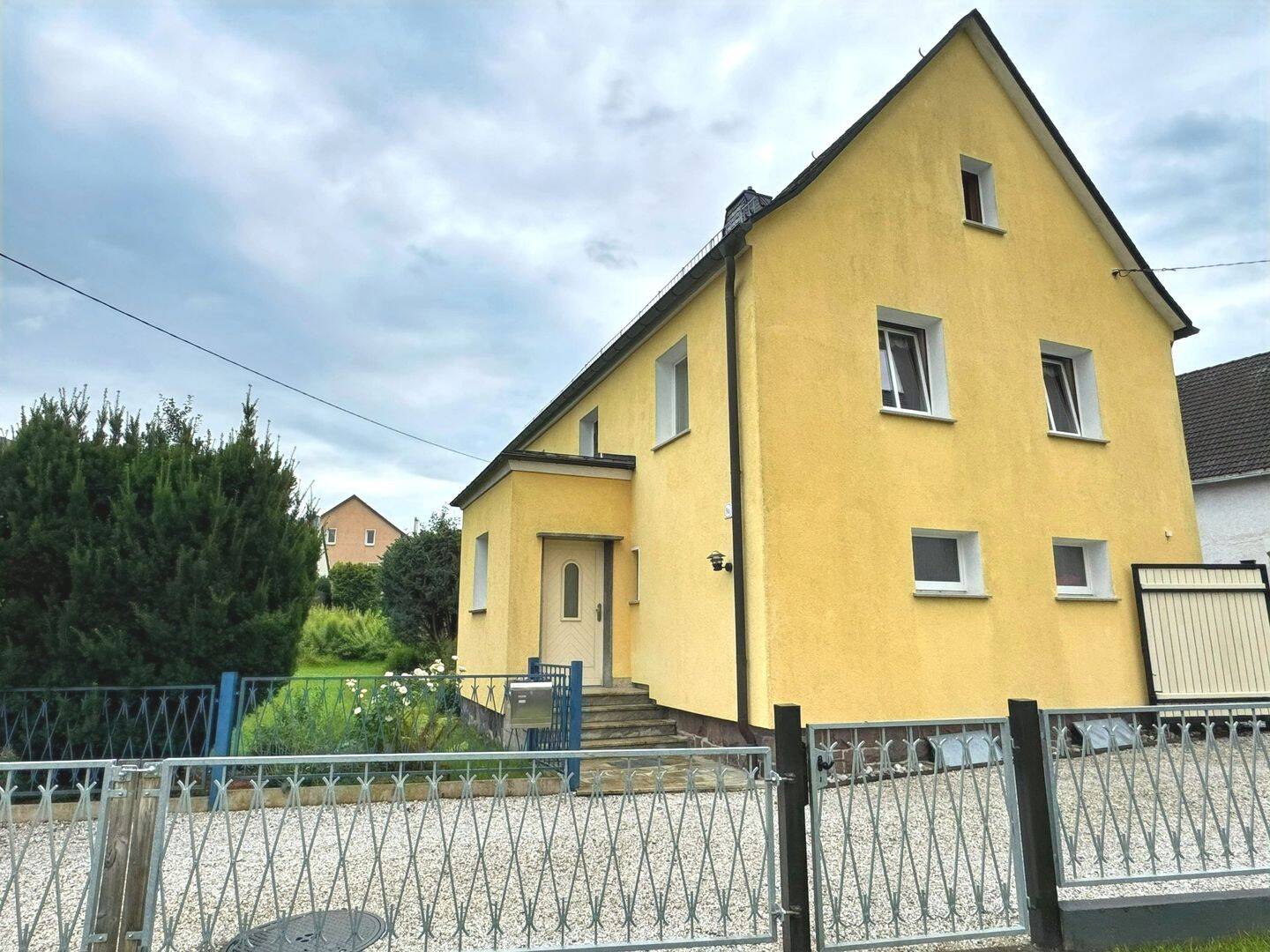 Ankommen – Wohlfühlen – Gestalten: liebevoll renoviertes Einfamilienhaus mit Raum für weitere Ideen, 9232 Hartmannsdorf