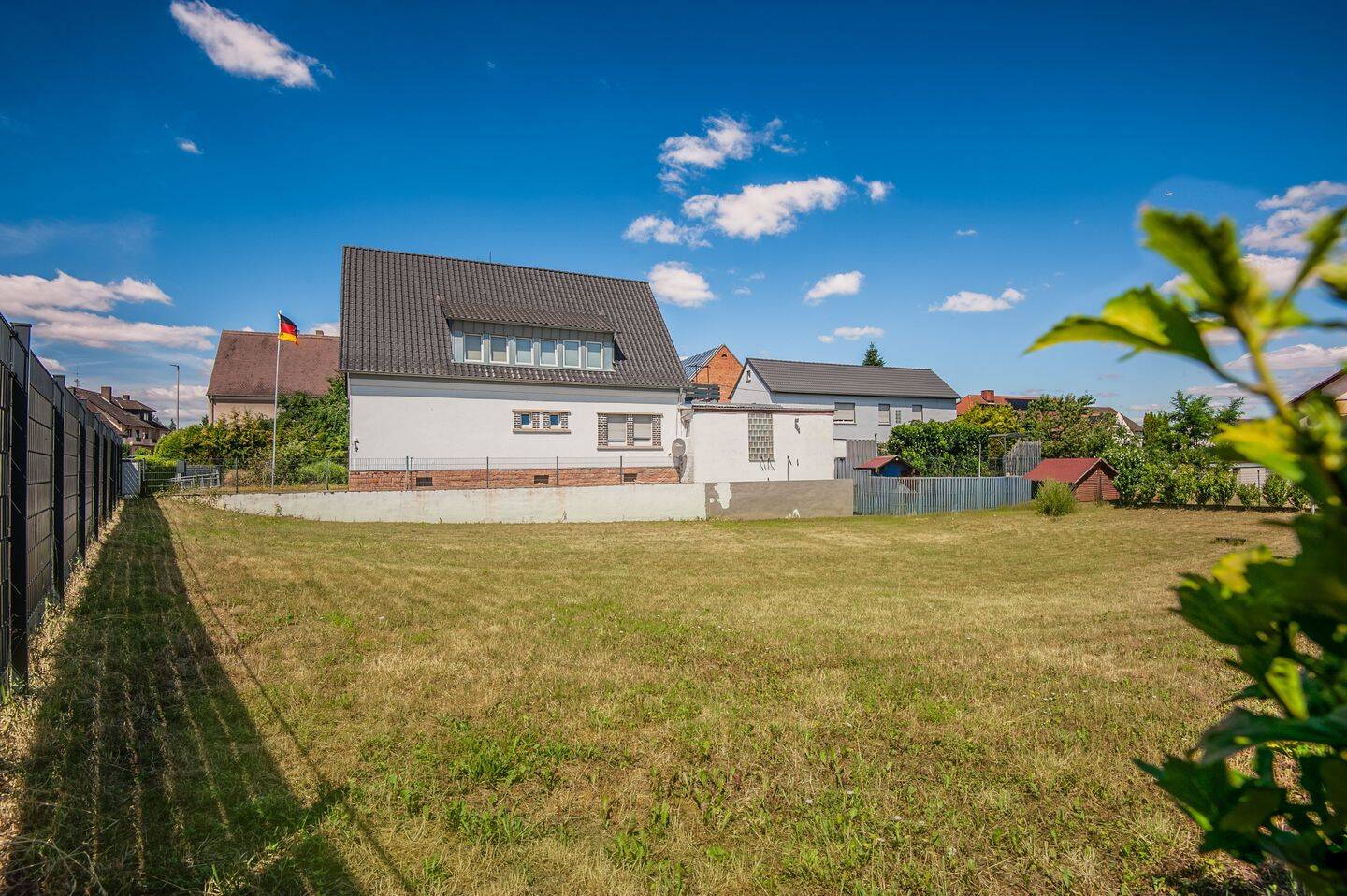 Vollerschlossenes großes helles Baugrundstück, 63762 Großostheim