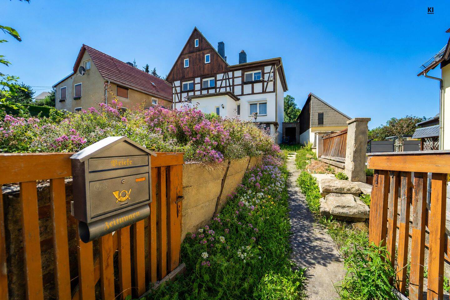 Stilvoller Fachwerkthron, 8373 Remse