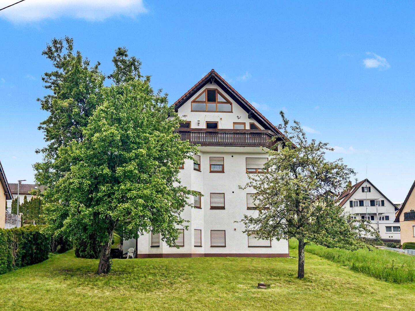 Helle 4-Zimmer-Maisonettewohnung in guter Lage von Schömberg, 75328 Schömberg