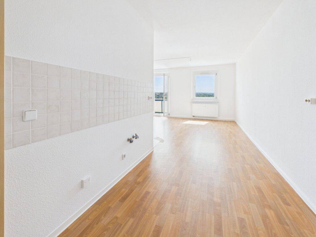 Offene lichtdurchflutete Familienwohnung mit Weitblick!, 9130 Chemnitz (Hilbersdorf Sonnenberg Yorckgebiet Zentrum)