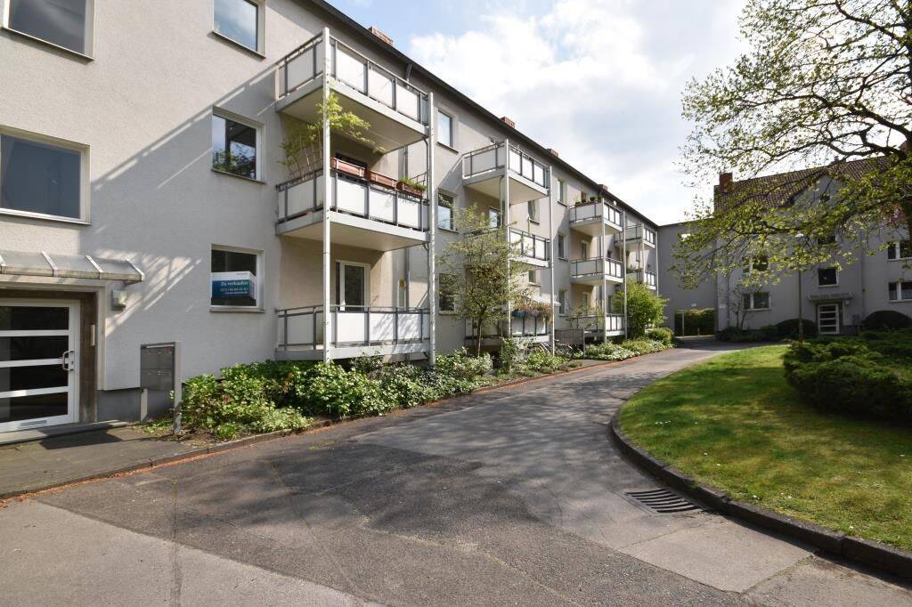 2- Raum-Wohnung | Ruhige Lage | Schöne Ausstattung | Balkon-Bezugfrei ab 01.08.26-Provisonsfrei!, 40589 Düsseldorf