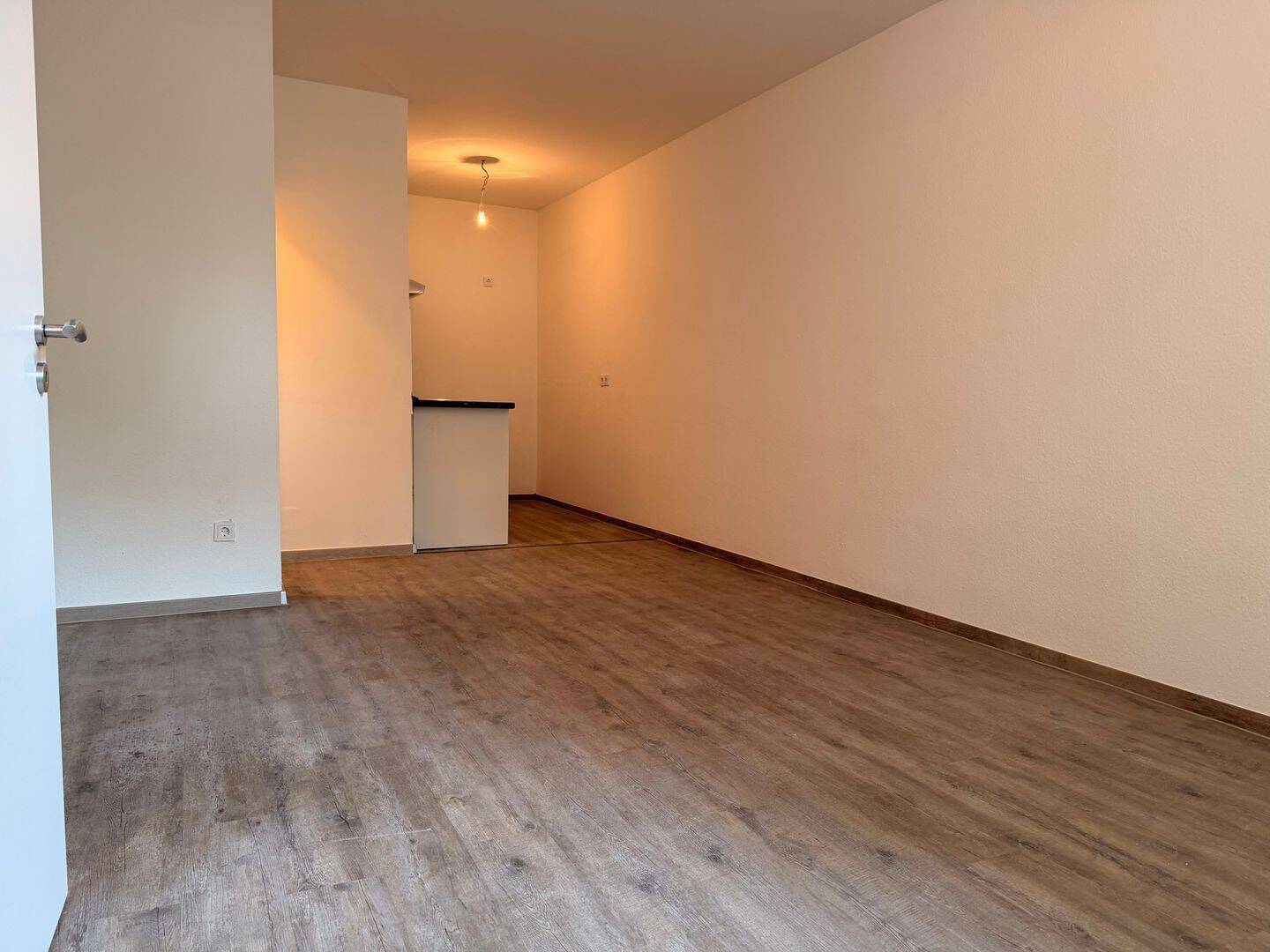 EG mit separatem Hauseingang, Barrierearm, auch Jobcenter, 90427 Nürnberg