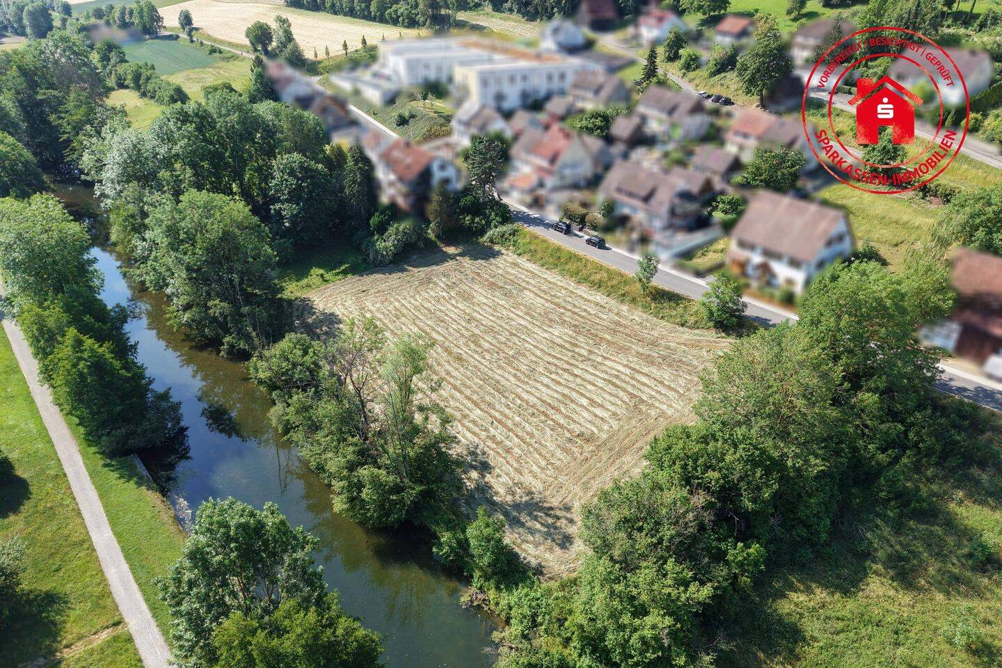 Wohnen an der Tauber: Baugrundstück mit erteilter Baugenehmigung – MFH und Ferienwohnungs-Potenzial, 97993 Creglingen