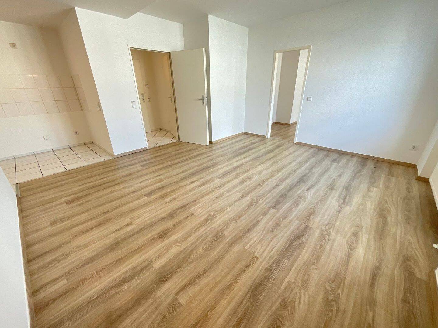 Klein aber fein, frisch renovierte 2 Zimmer Wohnung zu vermieten, 58089 Hagen