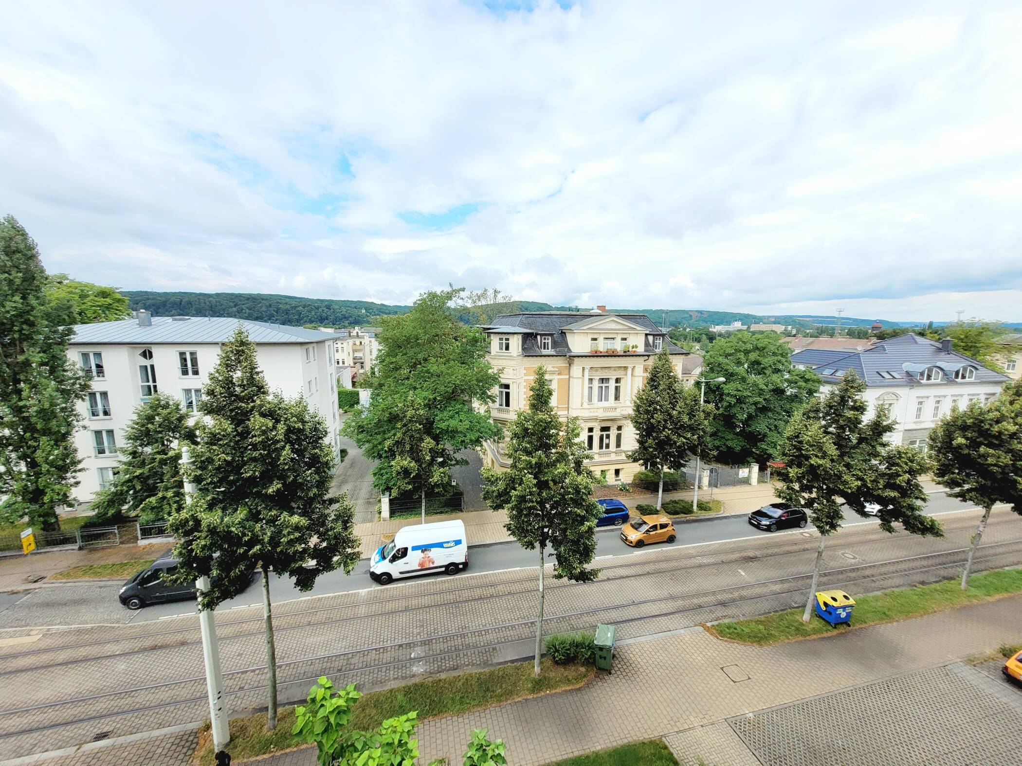 sanierte 3-Raum-Dachgeschosswohnung im Stadtzentrum, 7545 Gera (Bieblach Innenstadt Ostviertel Pforten Untermhaus)