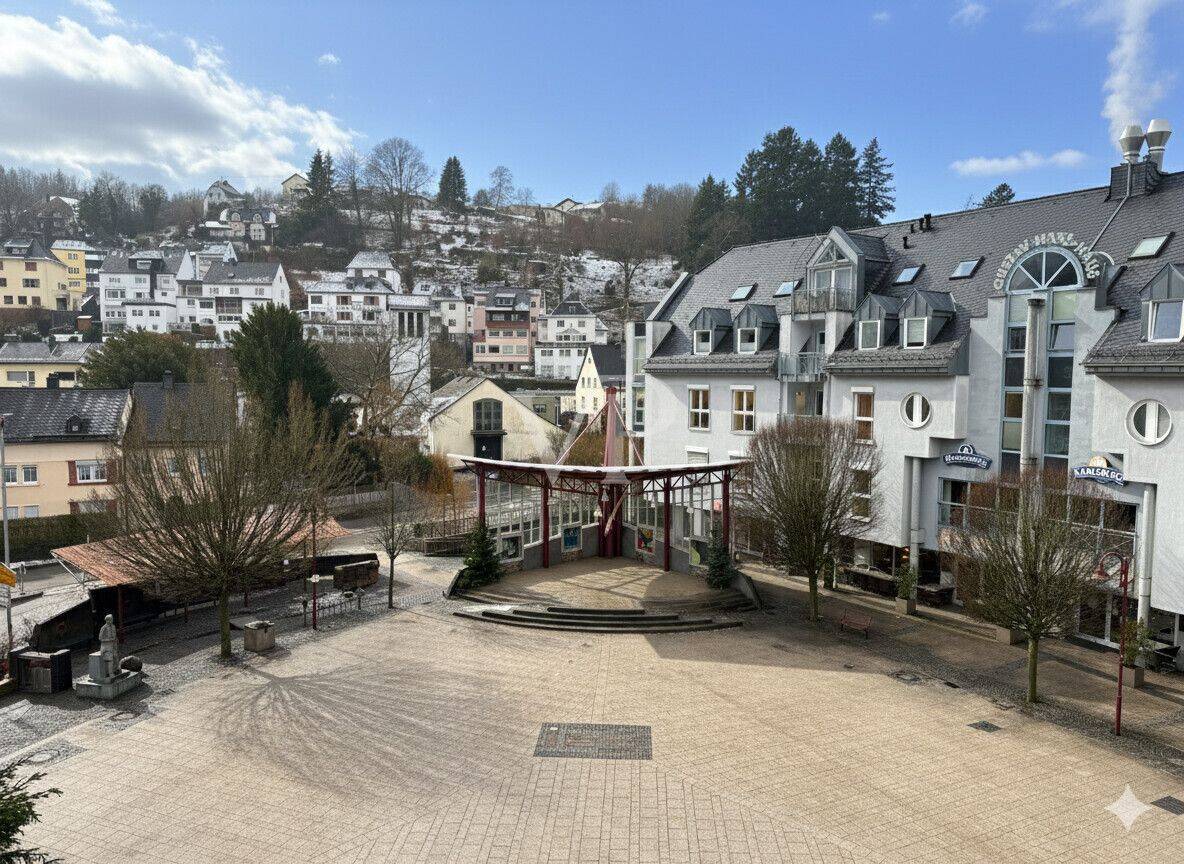 Einzigartiges Wohnen im Gründerzeit-Stil: 6 ZKB über den Dächern von Idar, 55743 Idar-Oberstein