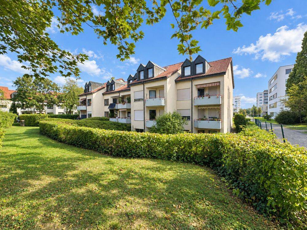 Ulm-Böfingen – renovierte 1-Zimmer-Whg. auf 40 m² mit neuer Einbauküche, 89075 Ulm (Böfingen Eselsberg Mitte Oststadt Söflingen)