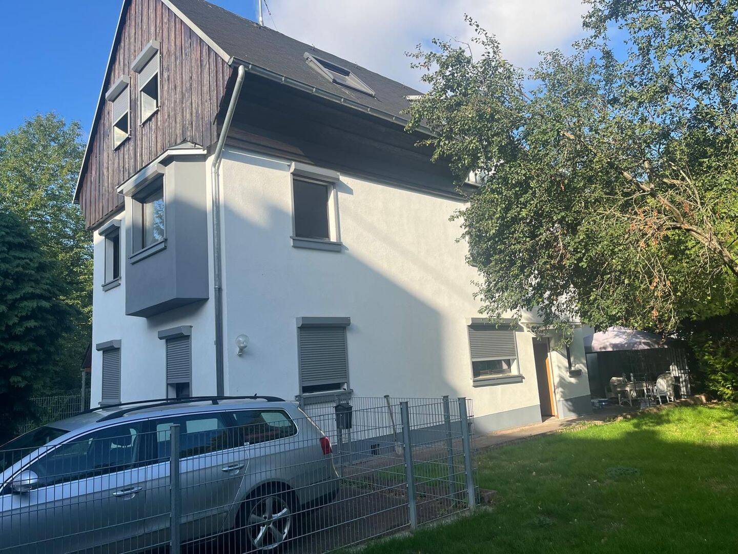 Stadtnahes Haus mit Garten und Einliegerwohnung, 56070 Koblenz