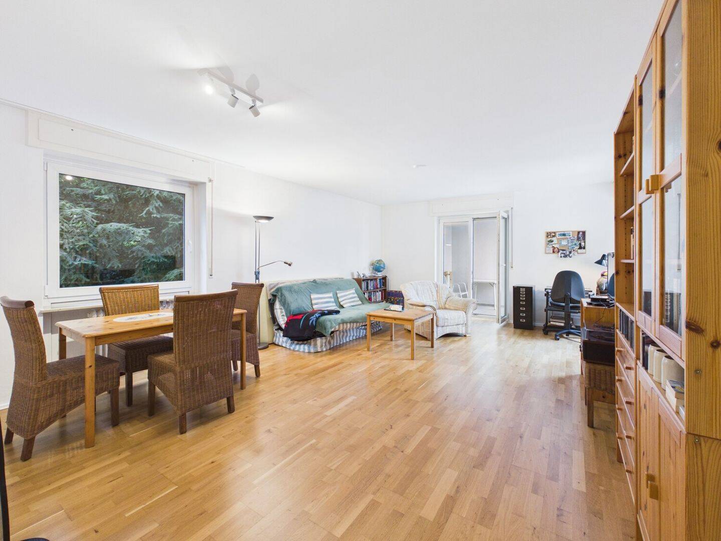 Modernisierte, vermietete 2-Zimmer-Wohnung nahe Kurhaus und Kurpark, 65193 Wiesbaden (Sonnenberg Wiesbaden)