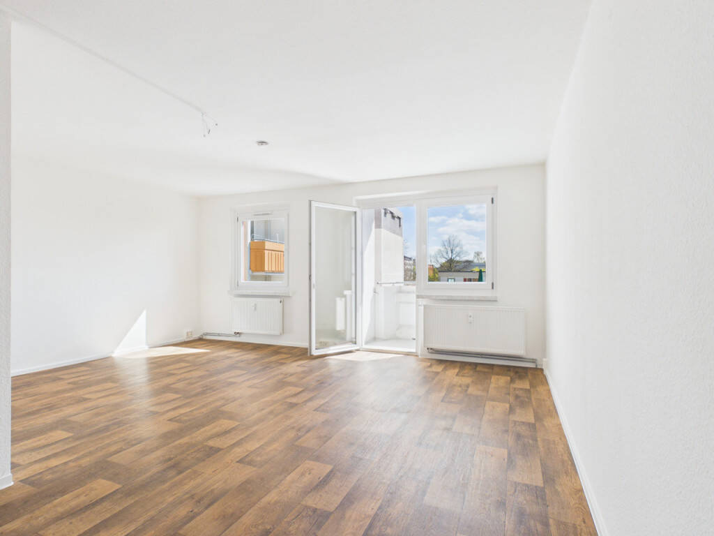 sonnige 2-Zimmer-Wohnung, zentrumsnah, mit viel Platz, 9130 Chemnitz (Hilbersdorf Sonnenberg Yorckgebiet Zentrum)