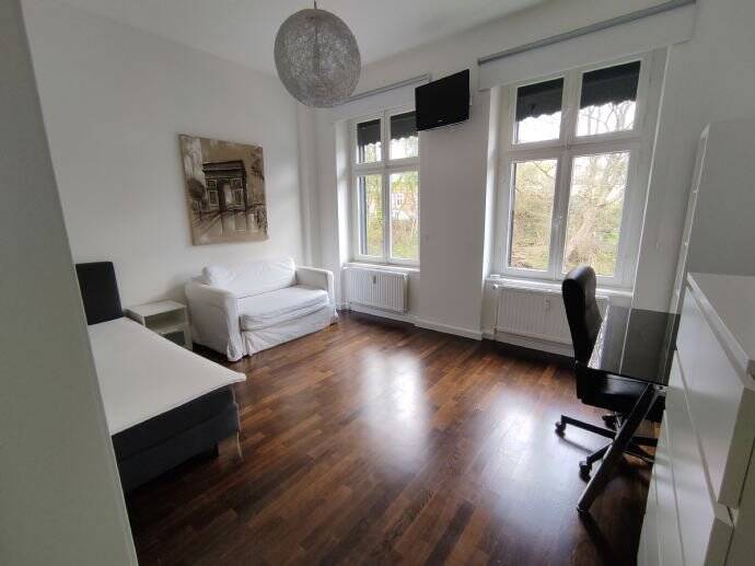 Möbliertes Apartment in denkmalgeschütztem Haus, 42105 Wuppertal (Elberfeld)