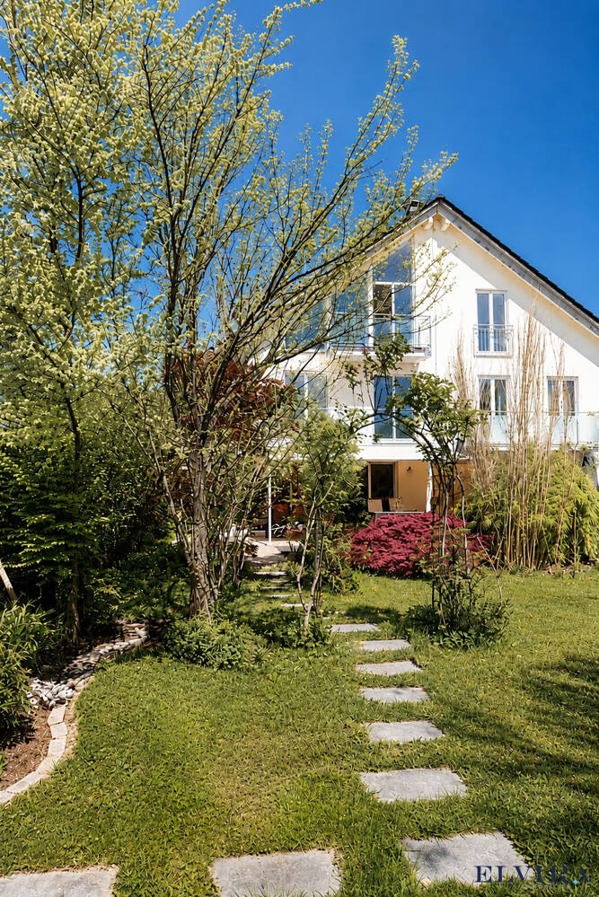 Am Hart moderne DHH mit großen Garten, 80937 München (Milbertshofen-Am Hart)