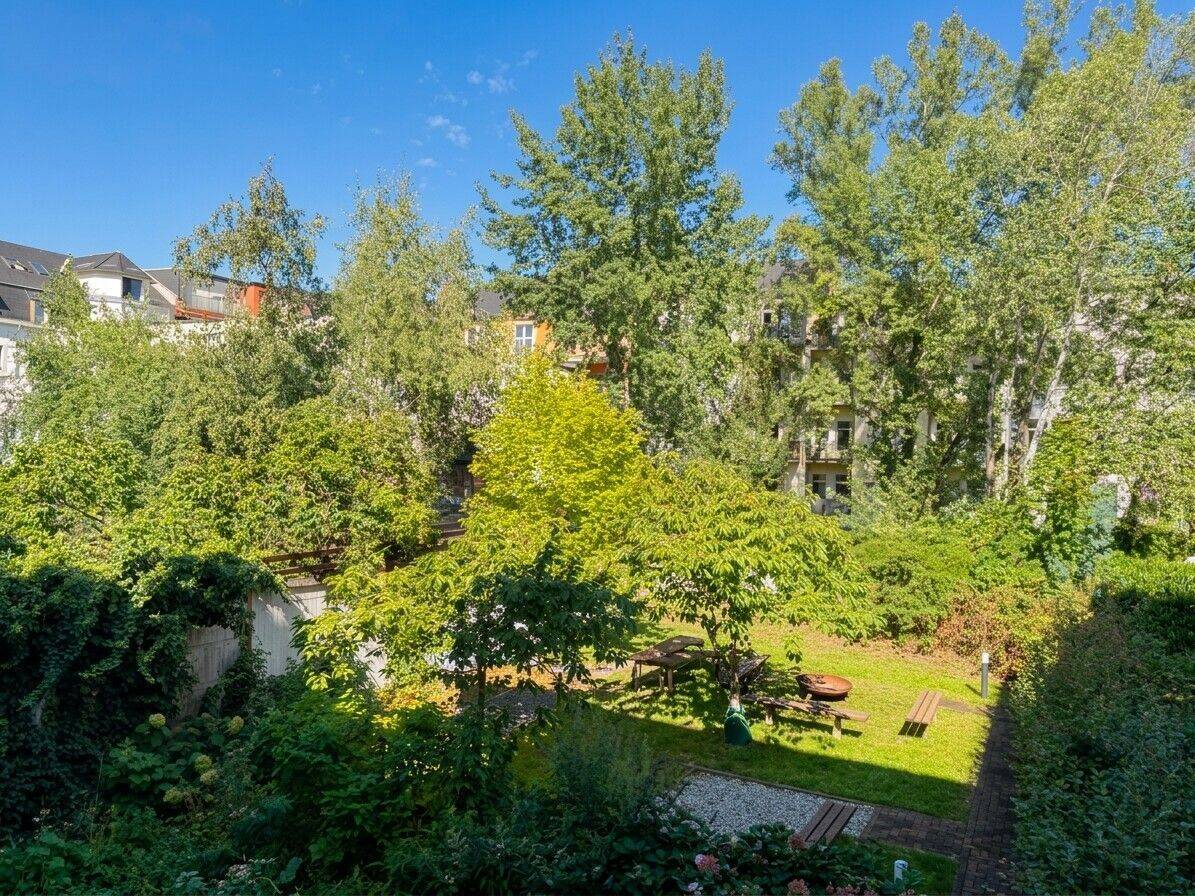 Mitten im Leben und dennoch ruhig – stilvolle, möblierte 1,5-Zimmer-Wohnung mit Balkon!, 1099 Dresden