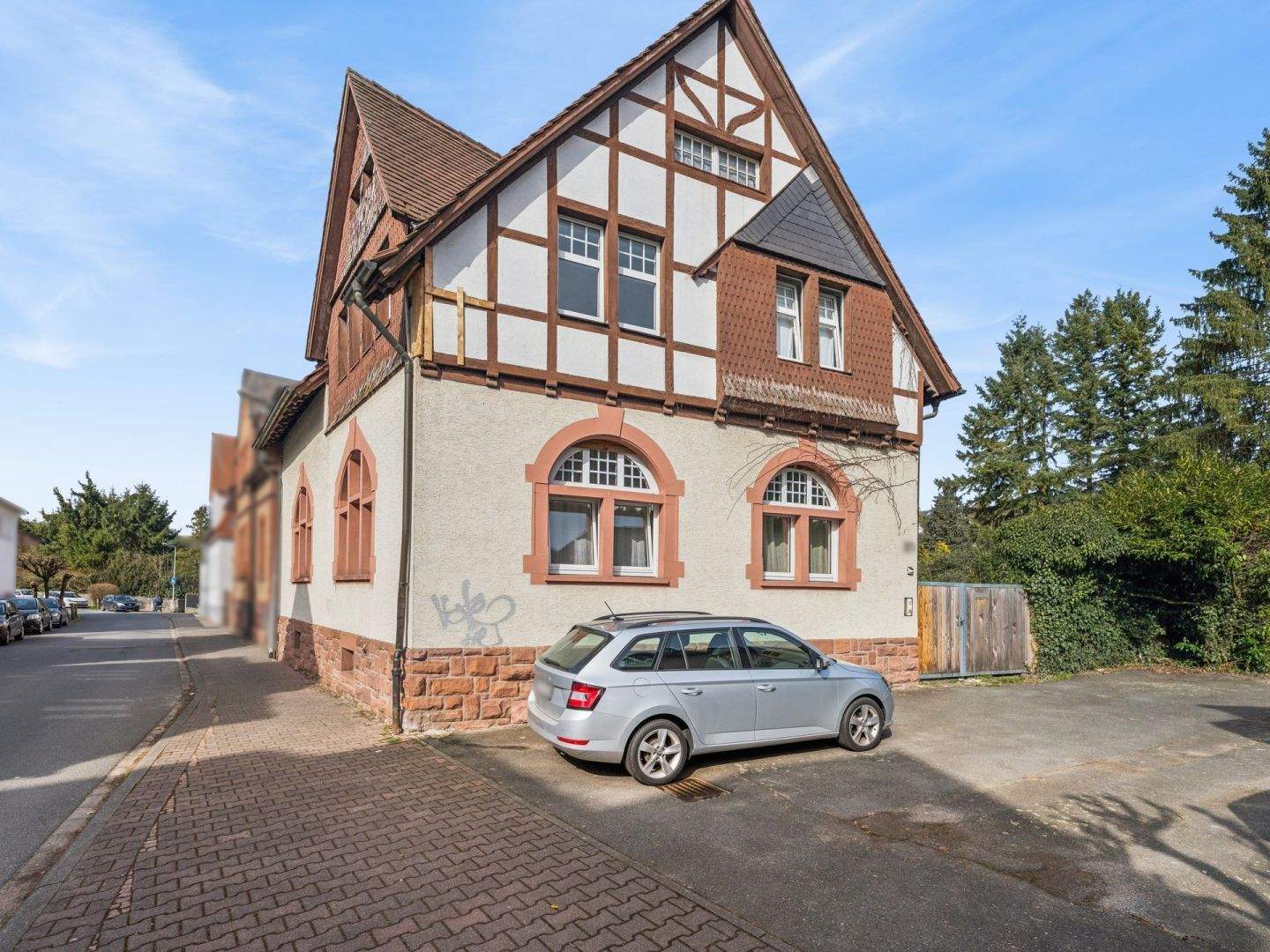 Denkmalgeschütztes Wohnhaus aus ca. 1905 mit idyllischem Garten in Ober-Ramstadt, 64372 Ober-Ramstadt