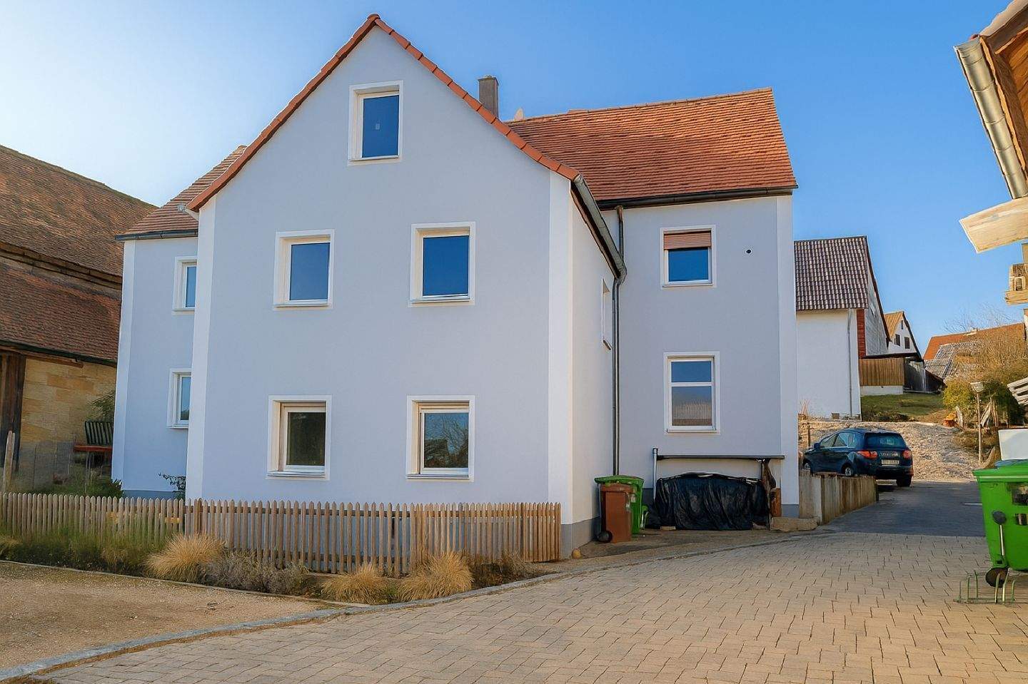 Großzügige 6-Zimmer-Wohnung mit Potenzial zur individuellen Gestaltung in Lauf an der Pegnitz, 91207 Lauf a.d. Pegnitz (Lauf)