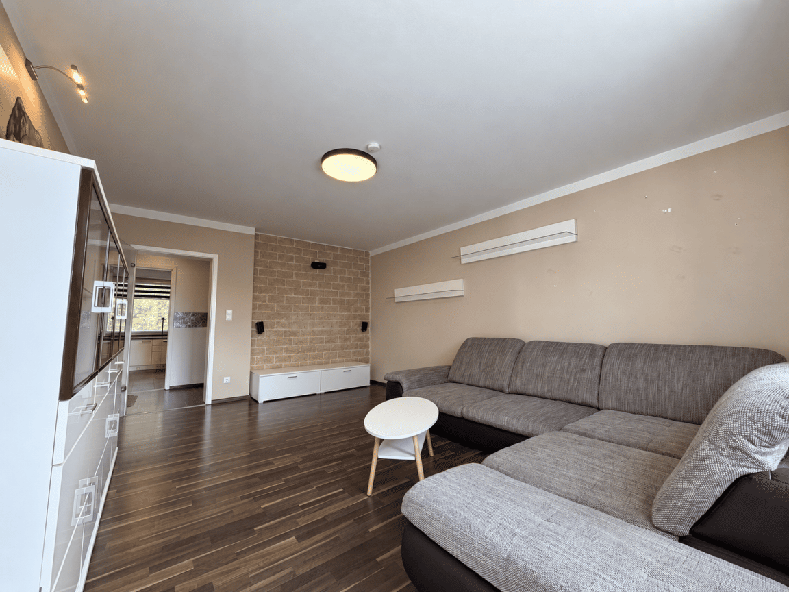 Stilvoll modernisiert: Bezugsfertige 3-Zimmer-Wohnung mit Westbalkon in der Wolfsburger Nordstadt, 38448 Wolfsburg