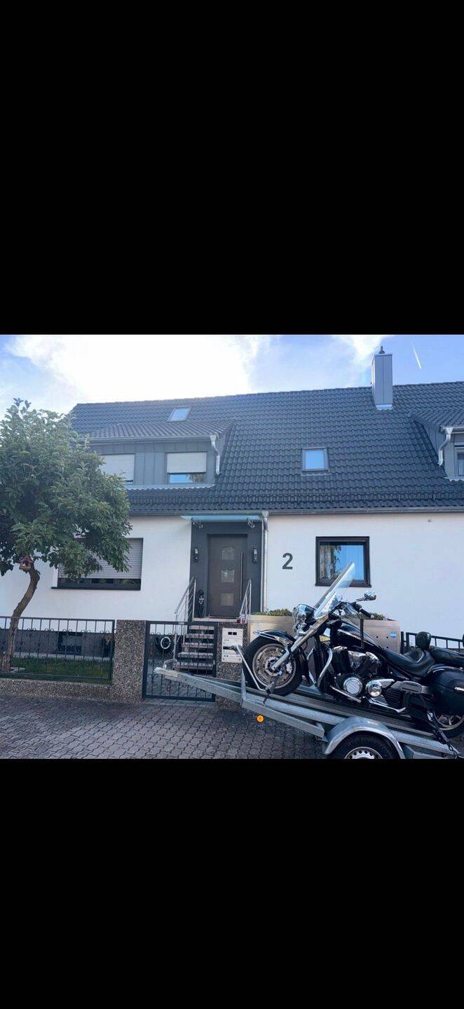 Attraktive Doppelhaushälfte mit Gartenmotbenutzung, 90522 Oberasbach
