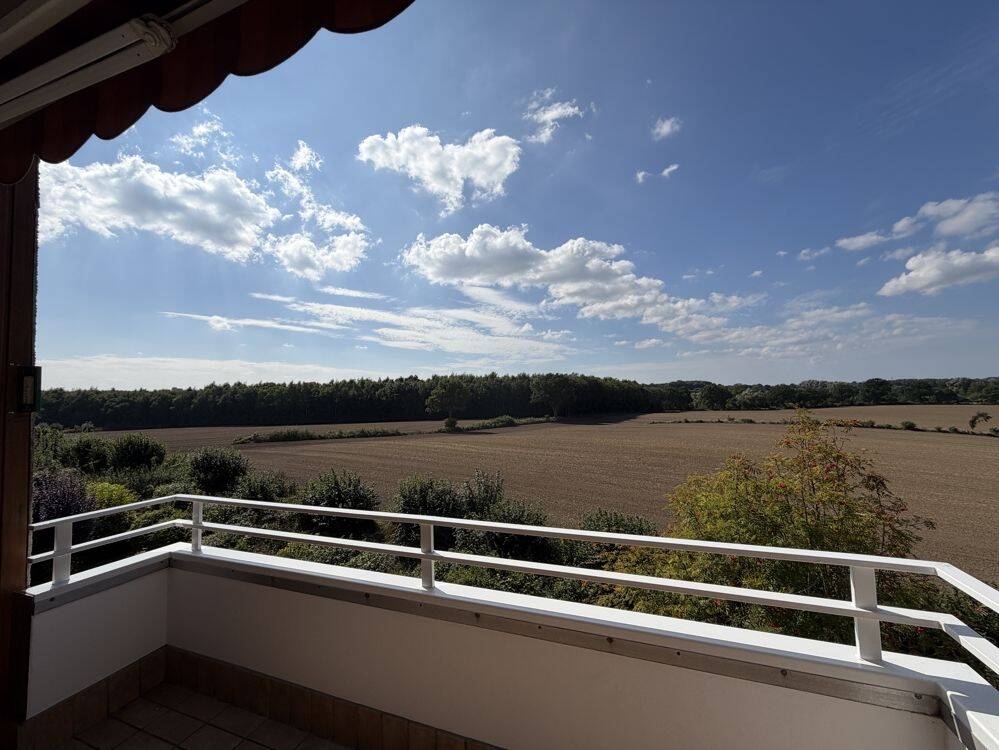 Zentrale Lage mit Blick in die Natur, bezugsfreie 3-Zimmer Eigentumswohnung in Kronshagen, 24119 Kronshagen