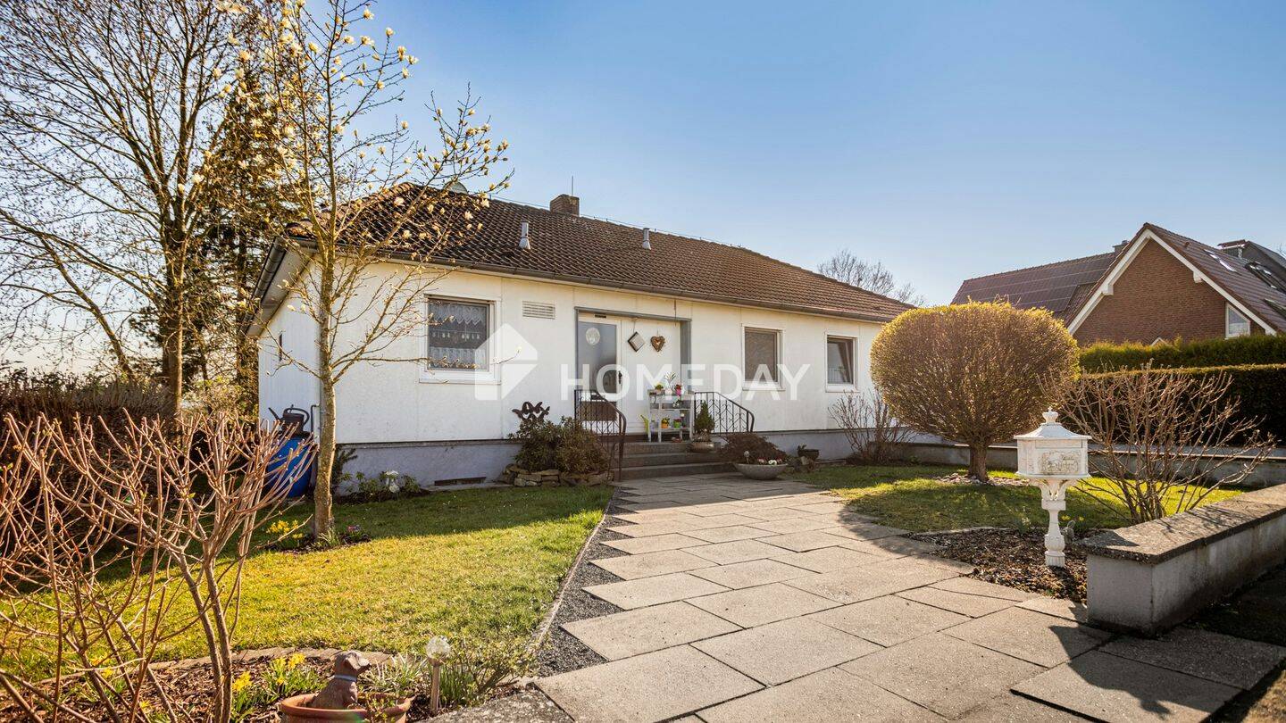 Wohnen auf einer Ebene, gepflegter Bungalow mit 1.195 m² Grundstück und ausbaufähigem Dachgeschoss, 59457 Werl