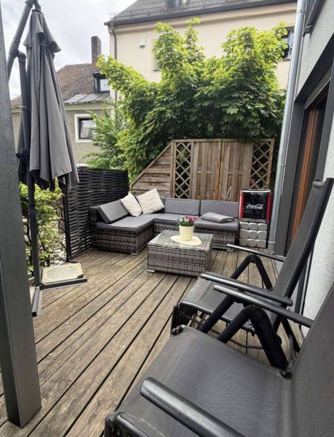 Schöne 2 Zimmer Wohnung mit Terrasse und Garage in bester Lage, 93059 Regensburg