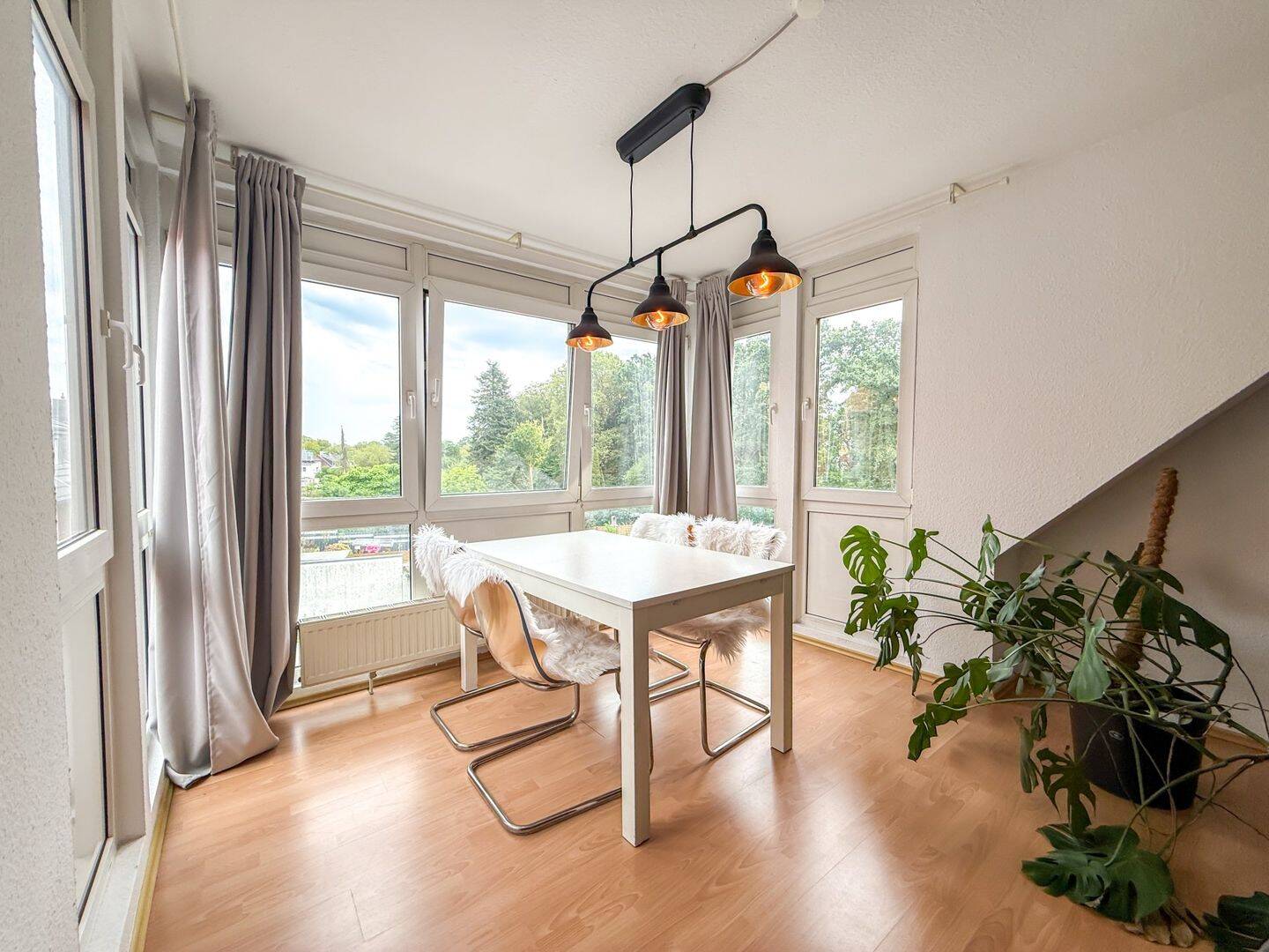 Kevelaer: Helle 2-Zimmer-Wohnung mit Balkon und Stellplatz in beliebter Lage von Kevelaer, 47623 Kevelaer