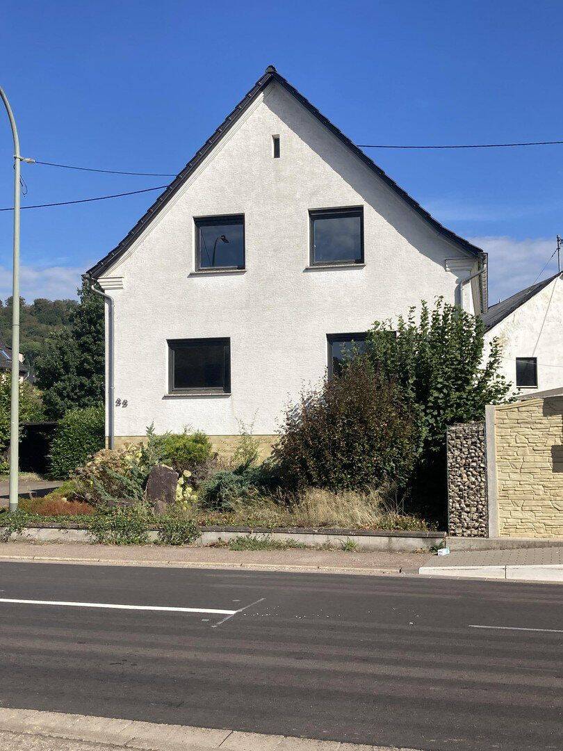 Einfamilienhaus in Körprich mit großem Grundstück – positiver Vorbescheid für weiteres Wohnhaus, 66809 Nalbach