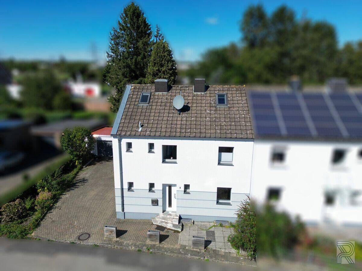 Wo aus vier Wänden ein Zuhause wird – großzügiges Familienhaus mit Garten, Terrasse & Garage, 52249 Eschweiler