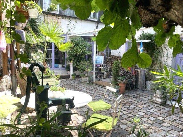Exklusives Gartenhaus in kleiner Denkmaloase direkt im Hof – möbliert, 81543 München (Au-Haidhausen Untergiesing-Harlaching)